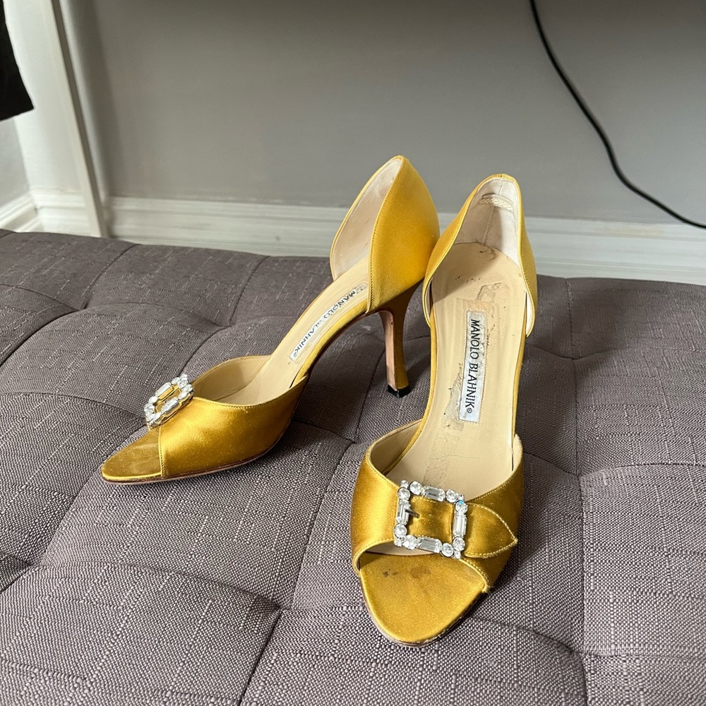 Vintage preowned Manolo Blahnik open-toe heels